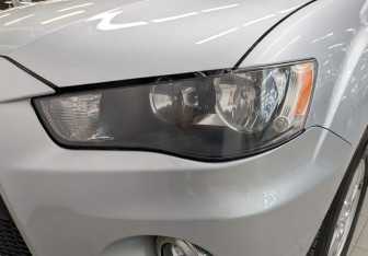 Подержанный автомобиль Mitsubishi Outlander 2011 года (11 фото)