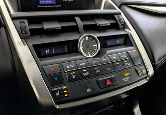 Подержанный автомобиль Lexus NX 2017 года (28 фото)