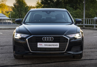 Подержанный автомобиль Audi A6 Sedan 2022 года (2 фото)