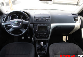 Подержанный автомобиль Skoda Yeti 2010 года (11 фото)