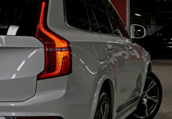 Подержанный автомобиль Volvo XC90 2016 года (26 фото)
