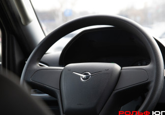 Подержанный автомобиль УАЗ Patriot 2020 года (13 фото)