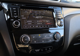 Подержанный автомобиль Nissan Qashqai 2017 года (15 фото)