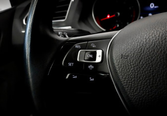 Подержанный автомобиль Volkswagen Tiguan 2020 года (25 фото)