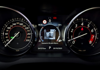 Подержанный автомобиль Jaguar F-Type Coupe 2020 года (12 фото)