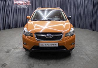 Подержанный автомобиль Subaru XV 2012 года (2 фото)