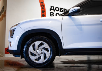Подержанный автомобиль Hyundai Creta 2022 года (33 фото)