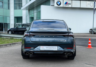 Подержанный автомобиль Geely Preface 2024 года (6 фото)