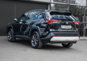 Новый Toyota RAV4 2025 (6 фото)