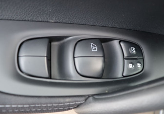Подержанный автомобиль Nissan Qashqai 2018 года (11 фото)