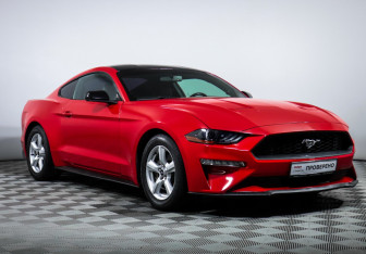 Подержанный автомобиль Ford Mustang Coupe 2018 года (3 фото)