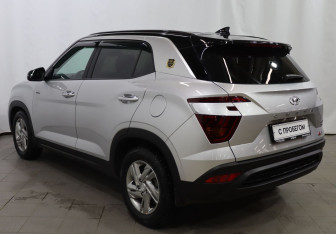 Подержанный автомобиль Hyundai Creta 2021 года (6 фото)