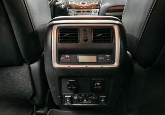 Подержанный автомобиль Infiniti QX60 2017 года (18 фото)