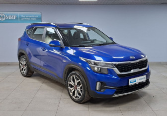 Подержанный автомобиль Kia Seltos 2021 года (3 фото)