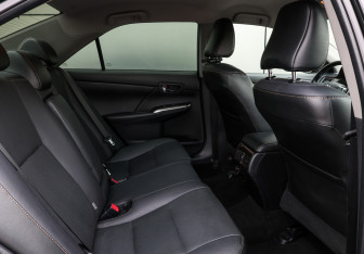 Подержанный автомобиль Toyota Camry Sedan 2017 года (11 фото)