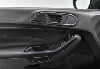 Подержанный автомобиль Ford Fiesta Sedan 2018 года (9 фото)