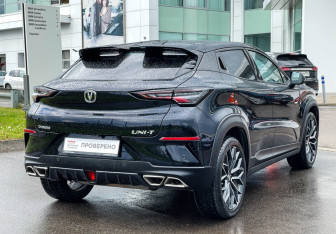 Подержанный автомобиль Changan UNI-T 2023 года (5 фото)