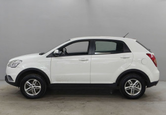 Подержанный автомобиль SsangYong Actyon 2013 года (8 фото)