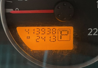 Подержанный автомобиль Nissan Pathfinder 2007 года (24 фото)