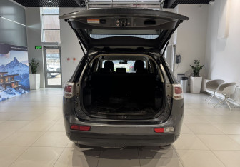 Подержанный автомобиль Mitsubishi Outlander 2013 года (7 фото)