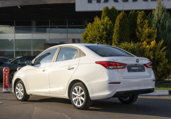 Подержанный автомобиль Changan Alsvin 2023 года (5 фото)