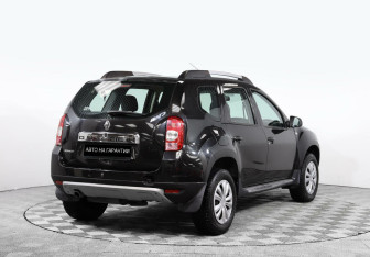 Подержанный автомобиль Renault Duster 2012 года (3 фото)