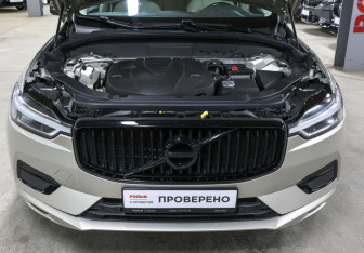 Подержанный автомобиль Volvo XC60 2018 года (9 фото)