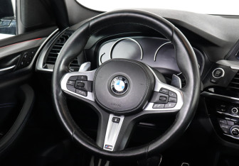 Подержанный автомобиль BMW X3 2019 года (13 фото)