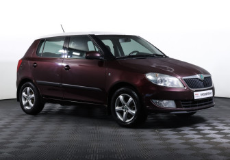Подержанный автомобиль Skoda Fabia Hatchback 2012 года (3 фото)