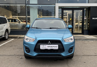 Подержанный автомобиль Mitsubishi ASX 2012 года (2 фото)