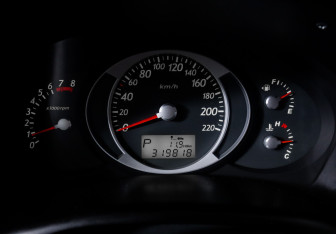 Подержанный автомобиль Hyundai Tucson 2007 года (10 фото)