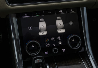 Подержанный автомобиль Land Rover Range Rover Sport 2018 года (20 фото)