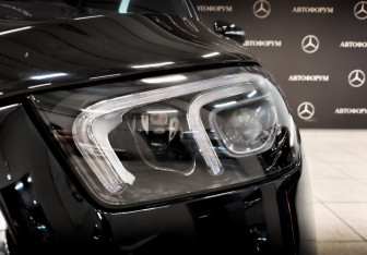 Подержанный автомобиль Mercedes-Benz GLE 2019 года (17 фото)
