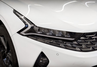 Подержанный автомобиль Kia K5 2021 года (17 фото)