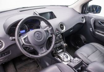 Подержанный автомобиль Renault Koleos 2014 года (9 фото)