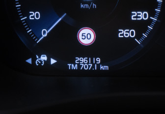 Подержанный автомобиль Volvo XC60 2021 года (12 фото)