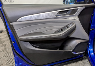 Подержанный автомобиль Haval F7 2022 года (19 фото)