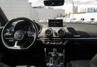 Подержанный автомобиль Audi A3 Sedan 2019 года (11 фото)
