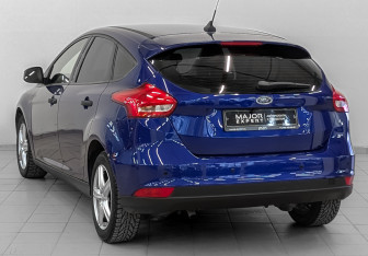 Подержанный автомобиль Ford Focus Hatchback 2019 года (7 фото)