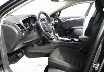 Подержанный автомобиль Ford Mondeo Sedan 2015 года (7 фото)