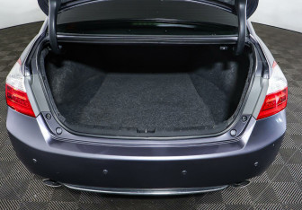 Подержанный автомобиль Honda Accord Sedan 2013 года (17 фото)