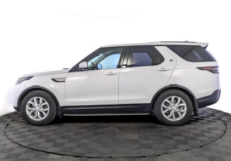 Подержанный автомобиль Land Rover Discovery 2017 года (8 фото)