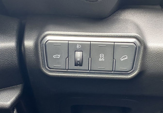 Подержанный автомобиль Haval Dargo 2023 года (19 фото)