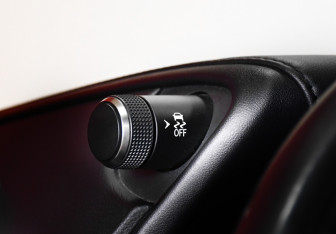 Подержанный автомобиль Lexus ES 2018 года (21 фото)