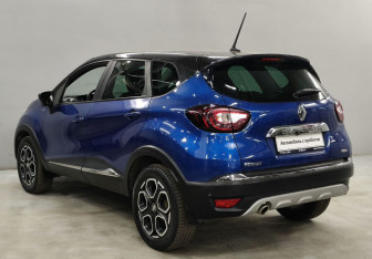 Подержанный автомобиль Renault Kaptur 2020 года (7 фото)