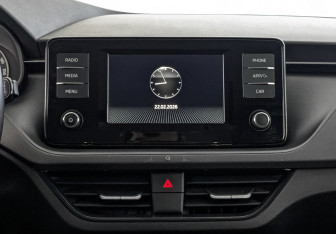 Подержанный автомобиль Skoda Rapid Liftback 2020 года (17 фото)