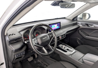 Подержанный автомобиль Haval Jolion 2022 года (16 фото)
