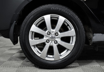 Подержанный автомобиль Kia Rio Hatchback 2017 года (7 фото)