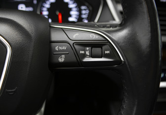 Подержанный автомобиль Audi Q5 2017 года (16 фото)