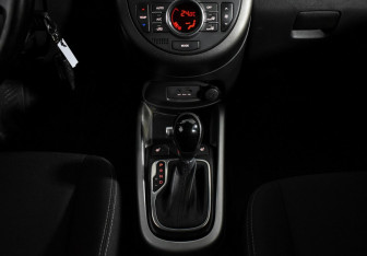 Подержанный автомобиль Kia Soul 2013 года (11 фото)